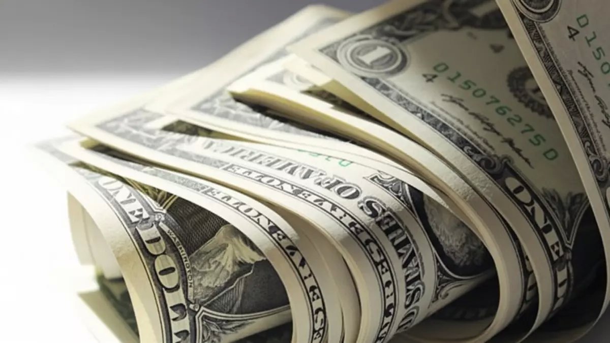 عاجل: أسعار الدولار تستقر عند 47.67 جنيه... أيهما أفضل للصرف اليوم؟