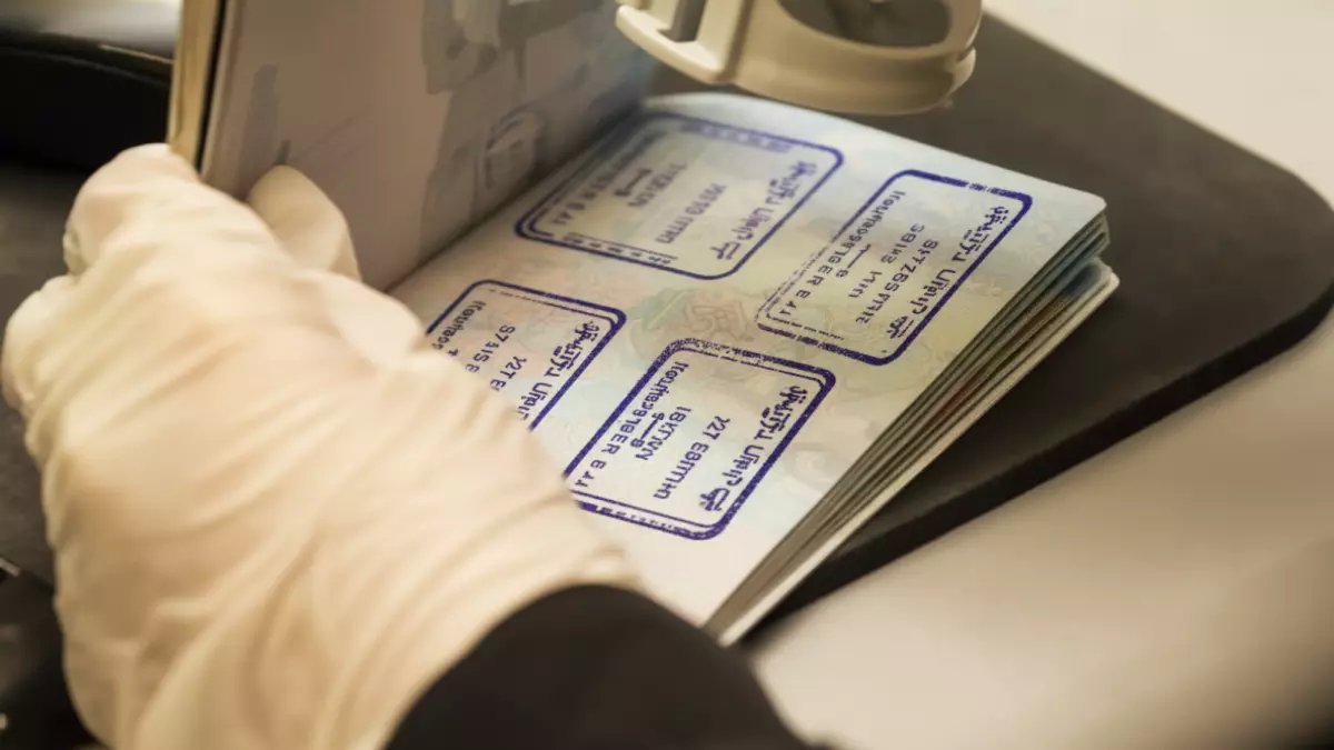 قرار تاريخي يوفر 600 ريال سنوياً.. وزارة الداخلية تكشف الفئات الست المحظوظة