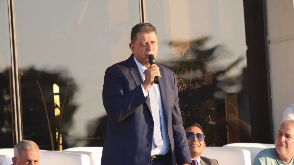 عاجل: صالة حسن مصطفى تشهد صراعاً نارياً بين الأهلي والزمالك في قمة كرة اليد التاريخية!