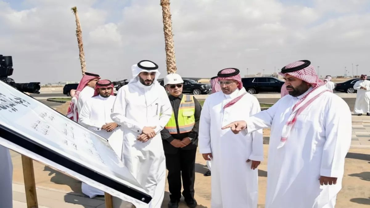 رسمي: أمير جازان يفتتح مشروعات بـ 7 مليارات ريال - طفرة تنموية تغيّر وجه المنطقة نهائياً!