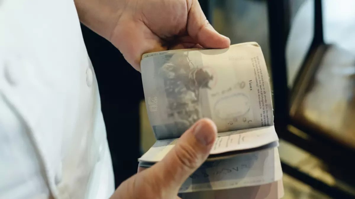 عاجل: الجوازات السعودية تكشف السر الخطير لاسترجاع رقم الإقامة… والشرط المفاجئ للمرافقين!