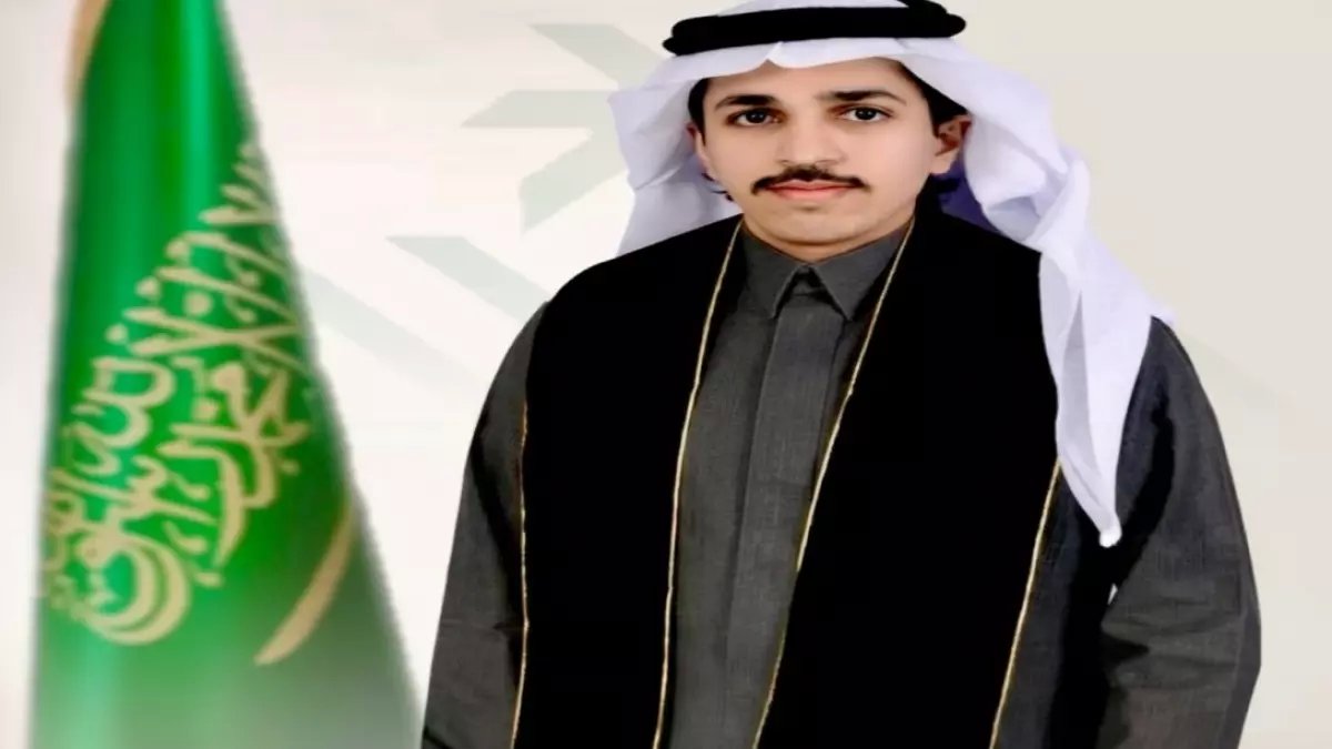 مبروك: محمد آل سحيم ينال شهادة الصيدلة بامتياز من جامعة الملك خالد - حلم تحقق بعد سنوات الكفاح!