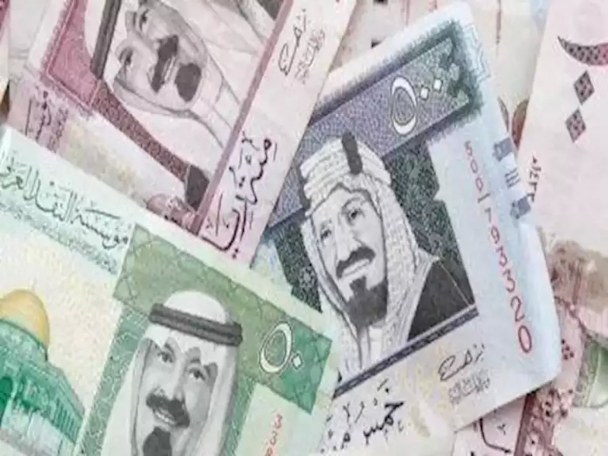  الريال السعودي يحير المصريين اليوم... أسعار صادمة في 25 بنك والفروق تصل لـ 4 جنيهات!