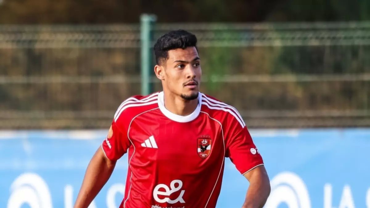 عاجل: المصري يفتح النار على الأهلي لخطف مصطفى العش... صفقة تُعيد سيناريو الساعي المثير!