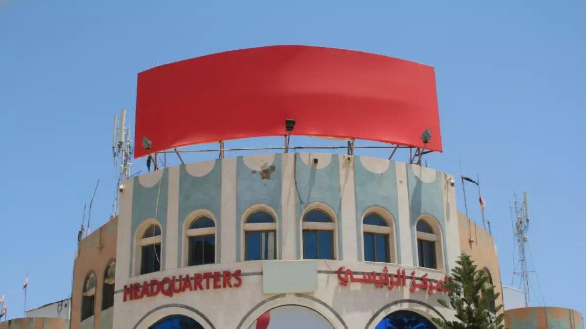 80% من اليمنيين توقفوا عن شحن هواتفهم.. يمن موبايل تكشف الحل الثوري خلال 5 ثوانٍ فقط