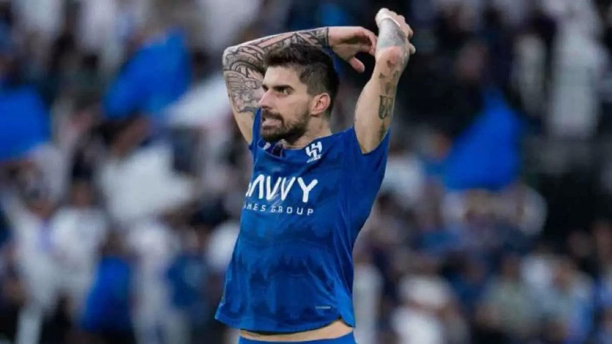 تسريبات تكشف المستور بشأن مستقبل "نيفيز" مع الهلال.. وهذا هو القرار "النهائي" الذي تم اتخاذه!