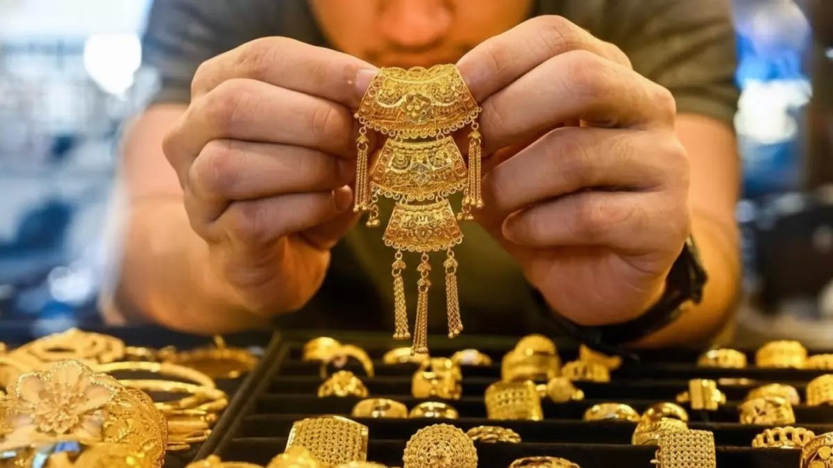 عاجل: سعر الذهب يتجمد في مصر عند 5960 جنيها… هل ينهار قبل تقرير أمريكا الحاسم؟