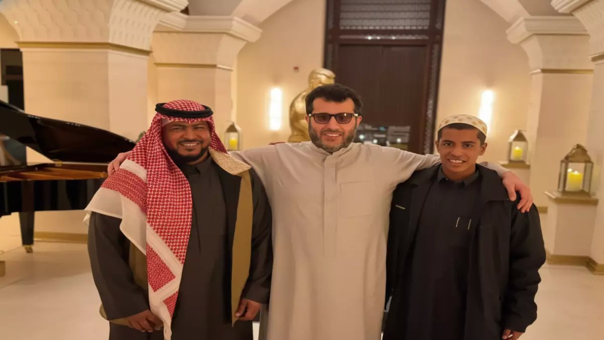 مستشار سعودي يحوّل تغريدة بسيطة إلى مغامرة حياة.. وتركي آل الشيخ يفاجئ الجميع بردّ فعل لم يتوقعه أحد