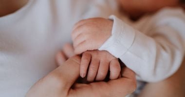 هل ختان الذكور يشكل إساءة للأطفال؟.. مناقشة فى بريطانيا تثير الجدل