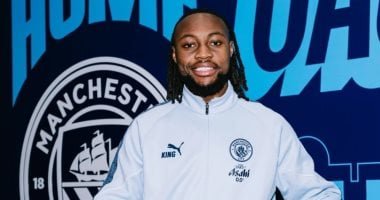 كأس الاتحاد الإنجليزي.. سيمينيو يسجل أول ظهور مع مانشستر سيتي ضد إكسيتير