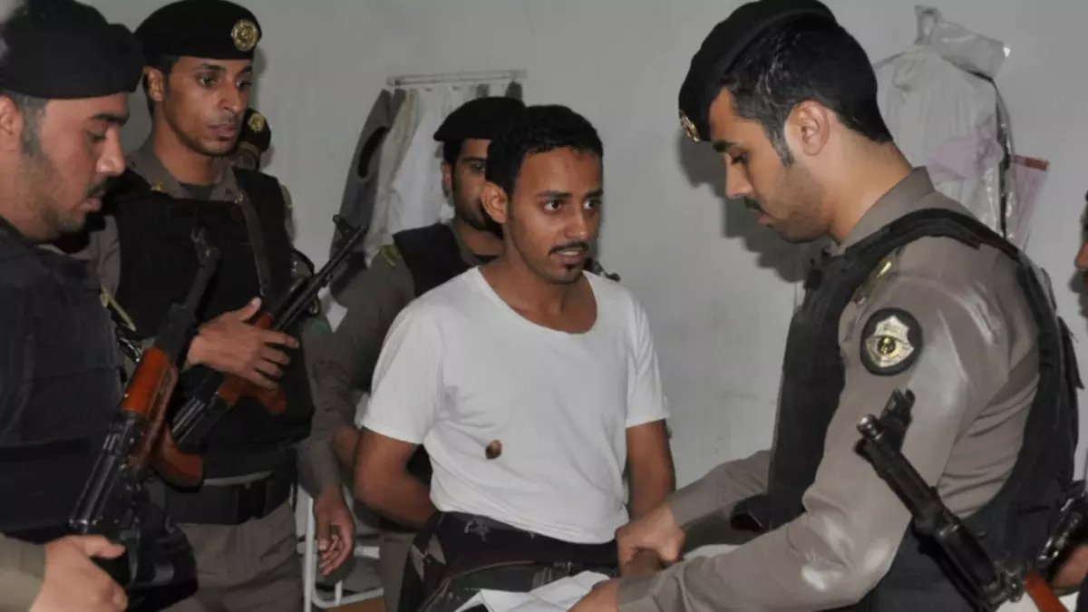 عاجل: الجوازات السعودية تكشف الشروط النهائية لإسقاط بصمة الترحيل... قرار تاريخي يعيد آلاف الوافدين!