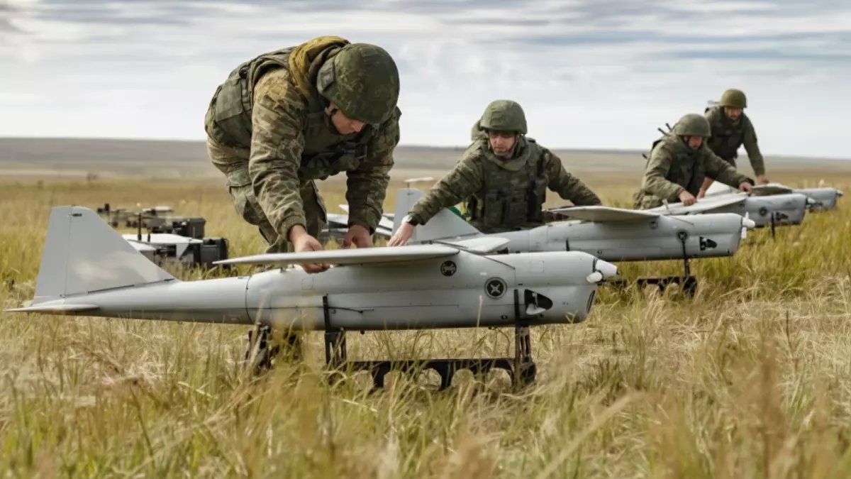 عاجل: مسيّرات روسية تقتل سوري وتستهدف سفناً أجنبية في أوديسا… واشنطن تحتجز ناقلة روسية!