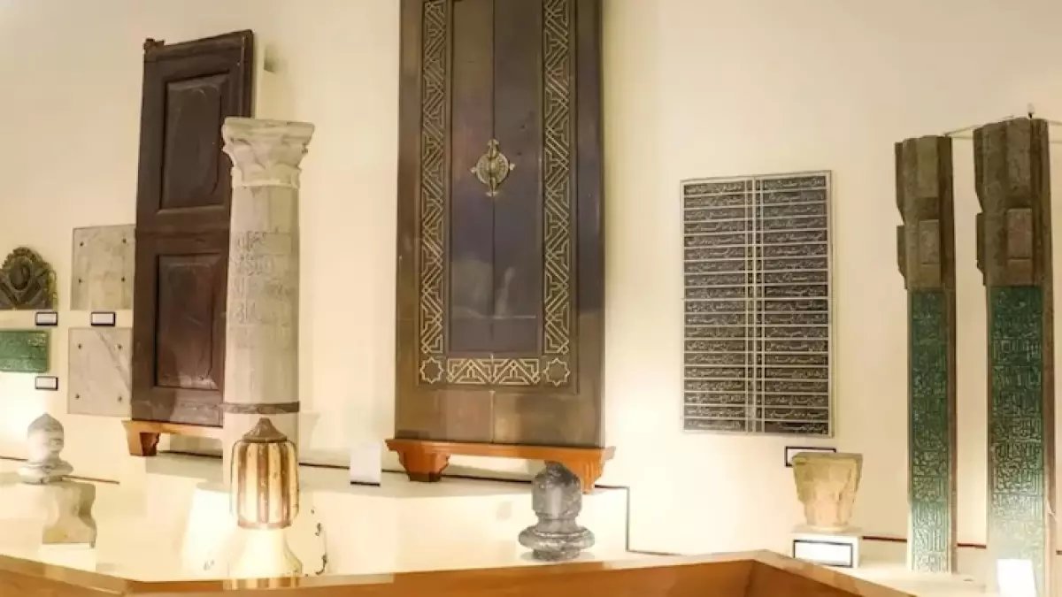 لأول مرة: كنوز معمارية عمرها 1400 عام تُكشف في قلب مكة... رحلة سرية عبر أروقة الحرمين!