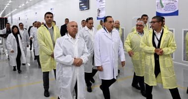 رئيس الوزراء يفتتح مجمع مصانع "إيليت سولار" لتكنولوجيا الطاقة الشمسية