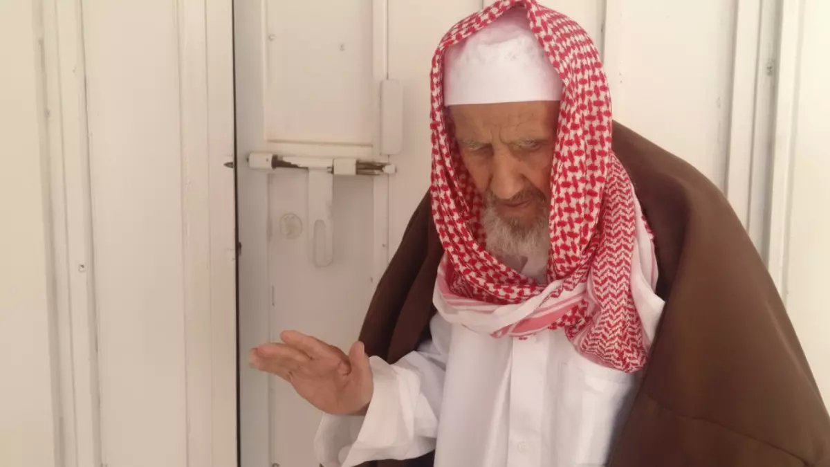 رحيل شاهد التاريخ: السعودي الذي عاش 142 عاماً وحج 40 مرة... ترك 134 ولداً وحفيداً!