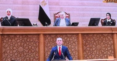 أخبار مصر.. عبلة الهوارى أكبر الأعضاء سنا تفتتح أولى جلسات مجلس النواب الجديد
