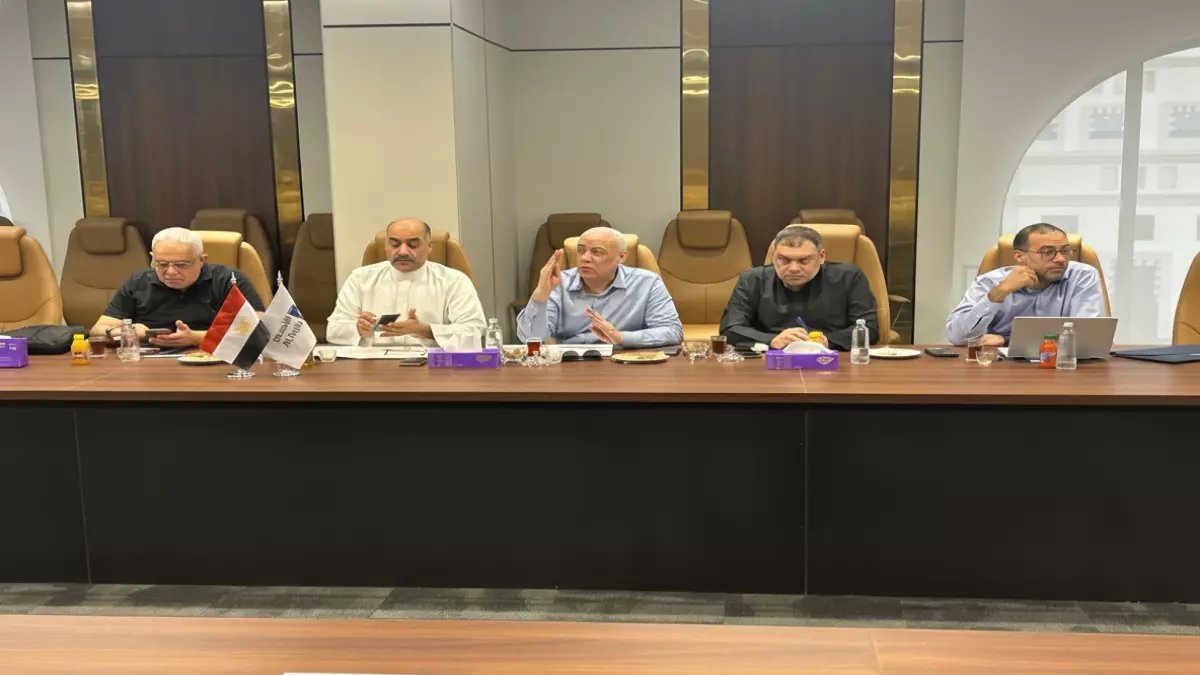 عاجل: اجتماع استراتيجي يكشف خطة حماية حجاج السياحة... وإجراءات صارمة لمنع الفوضى في المخيمات!