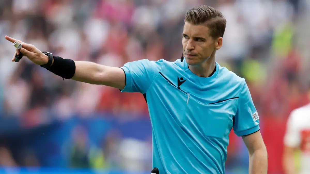 عاجل: حكم نهائي اليورو يدير ديربي الهلال والنصر الناري... هل ينصف العدالة أم يشعل الجدل؟