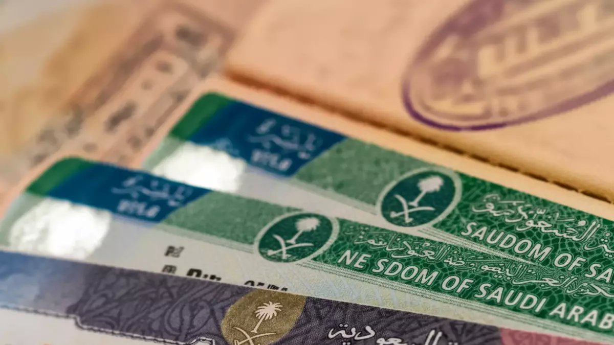 عاجل: الجوازات السعودية تحقق معجزة رقمية صادمة - انخفاض 83% في أوقات الانتظار يغير حياة المقيمين!