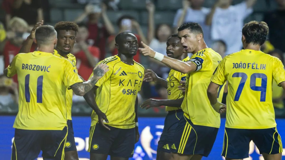 لاعب النصر الشهير يفتح الباب للرحيل نحو الاتحاد.. مفاجأة كبرى في هويته! (صورة)