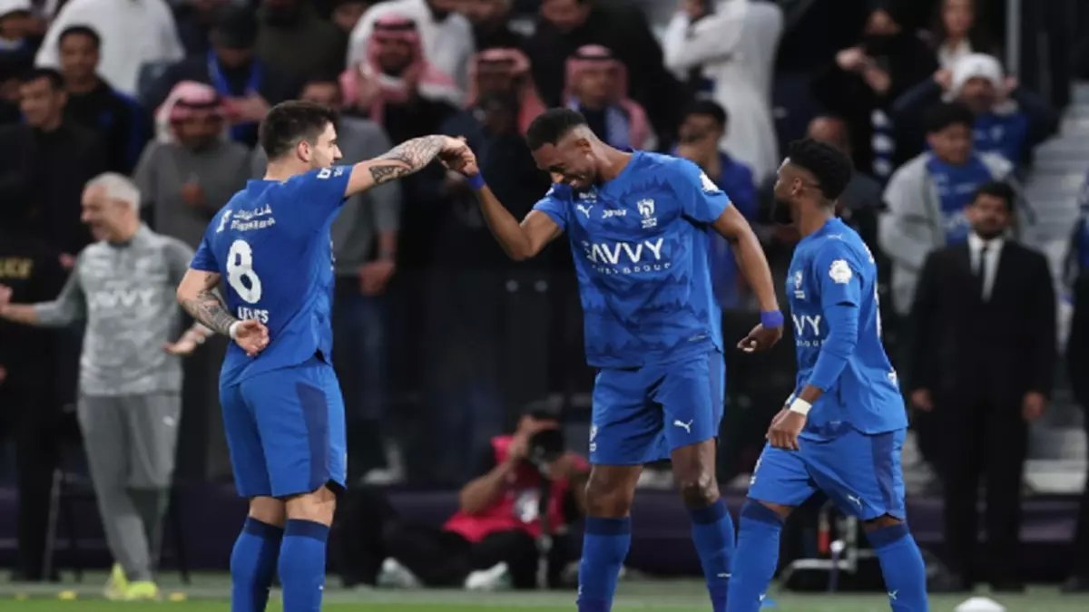 صادم: الهلال يسحق النصر بثلاثية مذهلة… رونالدو يسجل لكن العقيدي المطرود يدمر آمال العالمي!