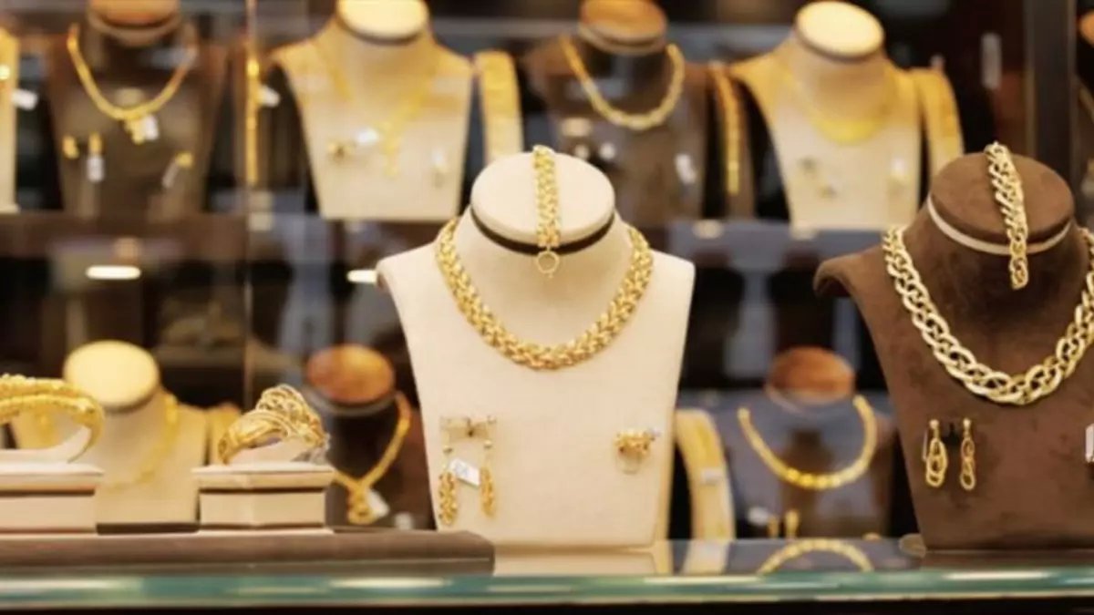 عاجل: الذهب يحطم كل الأرقام القياسية - 6970 جنيه للجرام في مصر.. هل تشتري قبل فوات الأوان؟