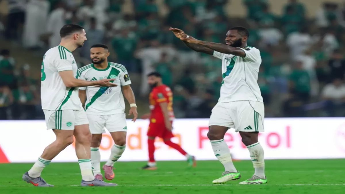 عاجل: أزمة الأهلي تتفاقم قبل مواجهة التعاون... 4 غيابات صادمة ومحرز وكيسيه في السباق مع الزمن!