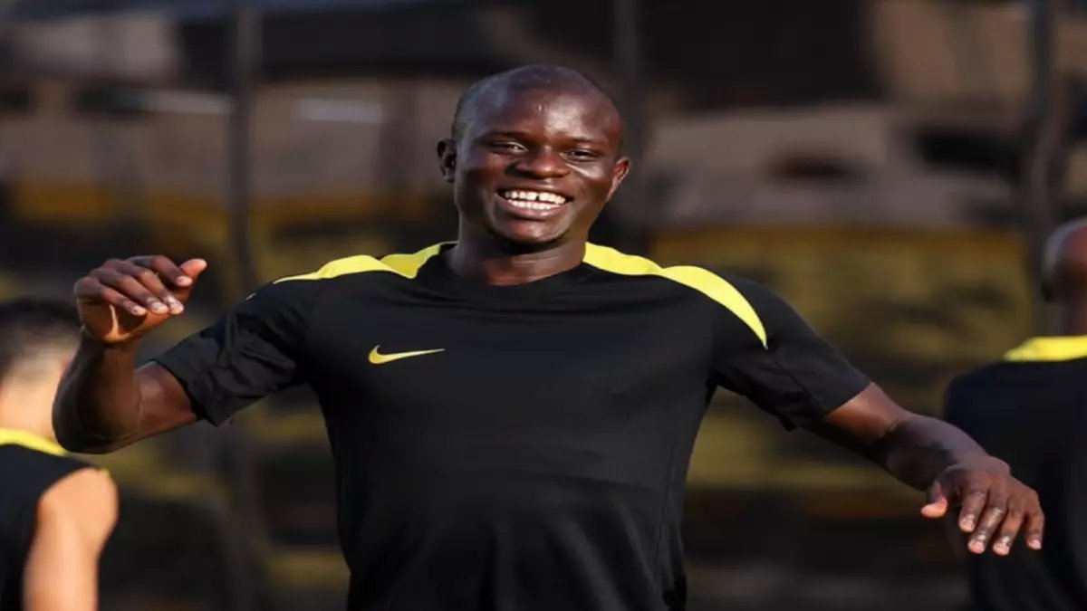 عاجل: فنربخشة يسافر للرياض سراً لخطف كانتي من الاتحاد - مفاوضات نارية تشعل الميركاتو!