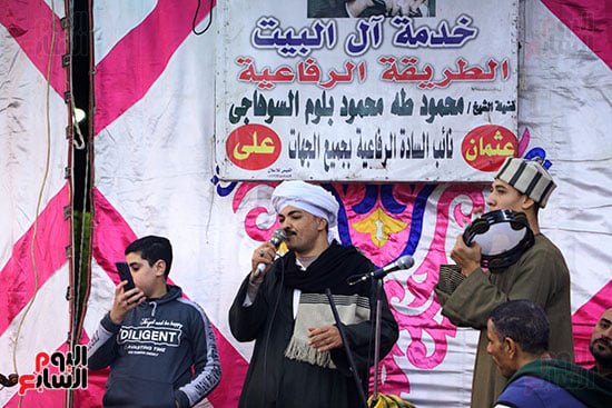 الانشاد يجمع القلوب