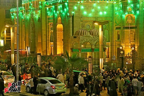 القلوب متجهة نحو المقام