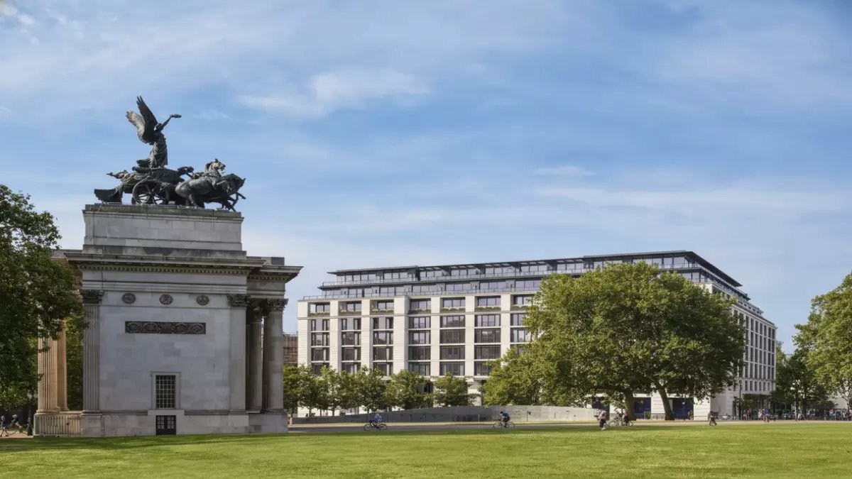 عاجل: السعودية تفتح باب الذهب للمستثمرين الأجانب... معرض لندن 2026 يكشف كنوز عقارية بـ 324 مليار دولار!