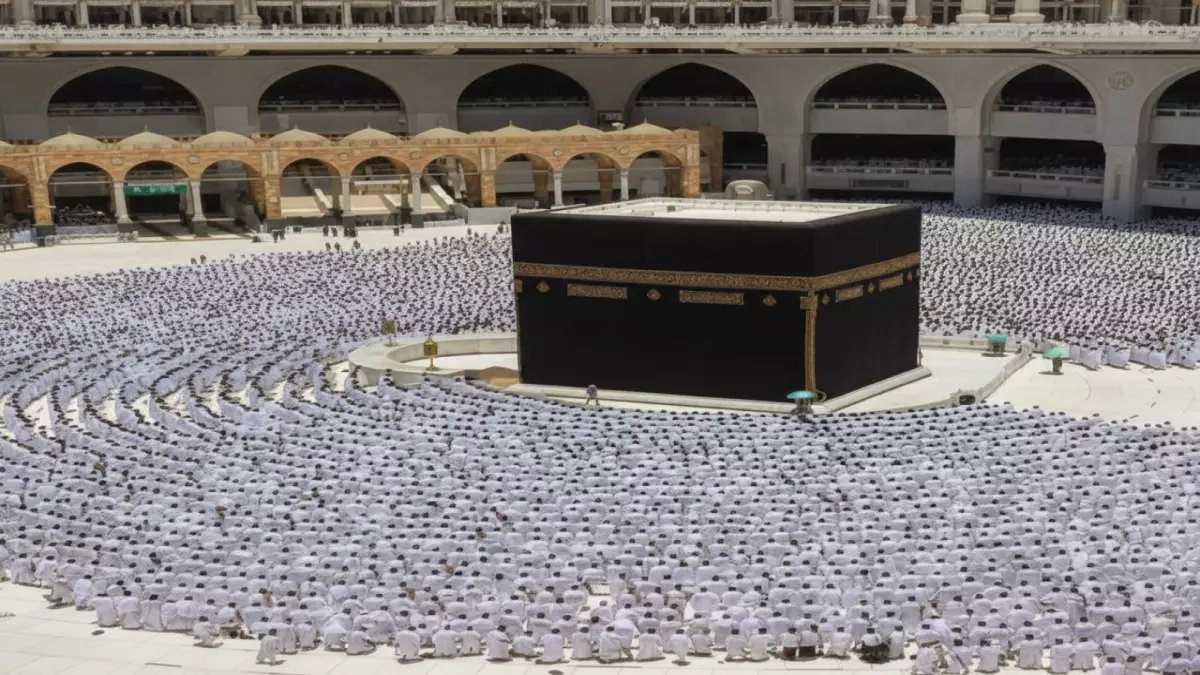 عاجل: صدمة أسعار عمرة شعبان 2026... 30 ألف جنيه والموعد المفاجئ يقلب الحسابات!