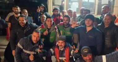 أسامة ربيع: إنقاذ طاقم سفينة بضائع خارج المجرى الملاحى للقناه