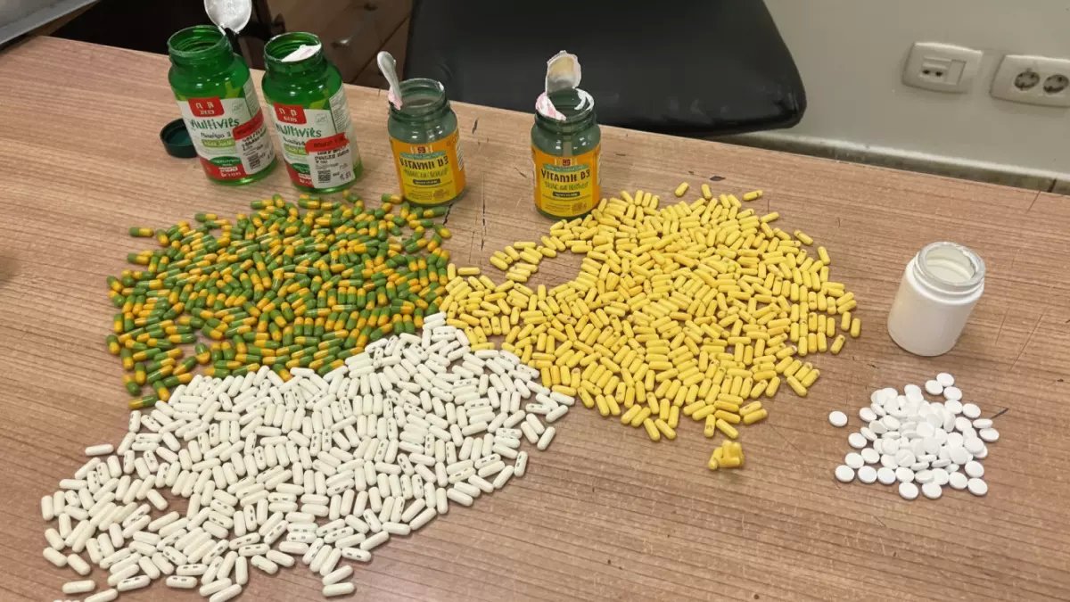 عاجل: ضبطة تاريخية بمطار القاهرة... 94 كيلو مخدرات بقيمة ربع مليار جنيه!