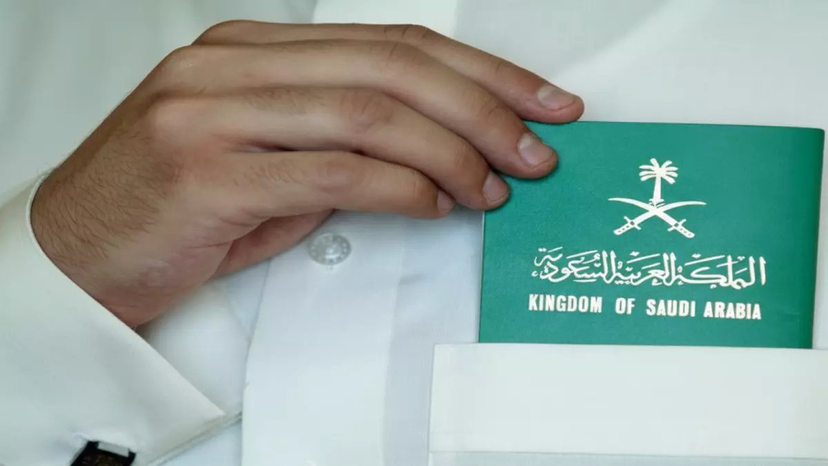 عاجل: السعودية تصدم العالم بثورة الإقامة الجديدة - تملك عقارات مدى الحياة وحرية السفر بلا قيود!