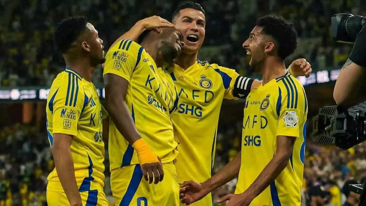 عناد النجم العجوز يقود العالمي للرسوب.. ما حدث في النصر أبكى الجماهير!