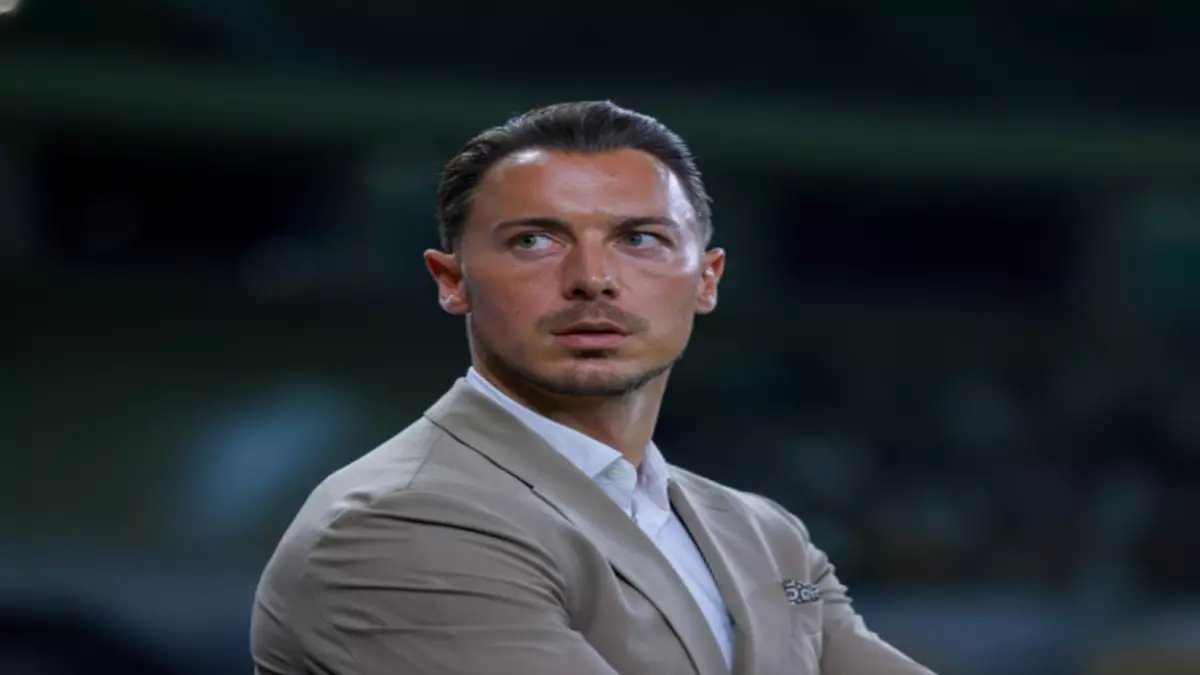 صادم: طرد إيبانيز يكشف شخصية الأهلي الحقيقية - يايسله: "أصعب مباراة هذا الموسم!"