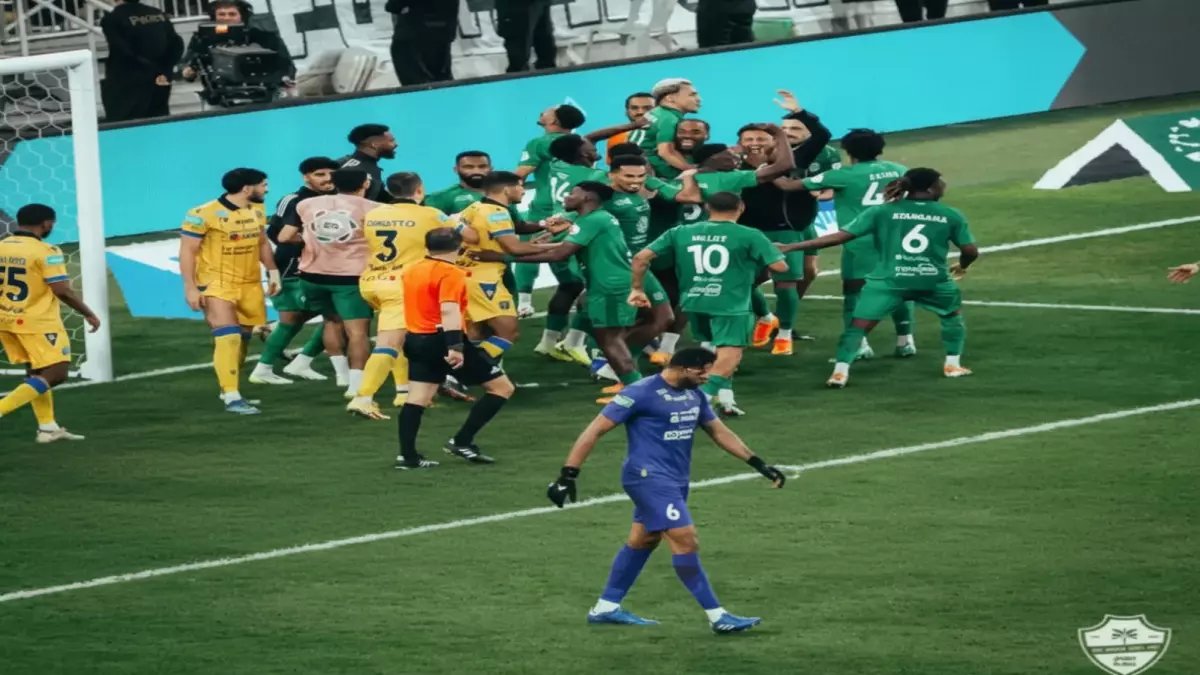 رقم قياسي صادم في الدوري السعودي.. إيفان توني يحطم حاجز الـ13 دقيقة ويكتب التاريخ