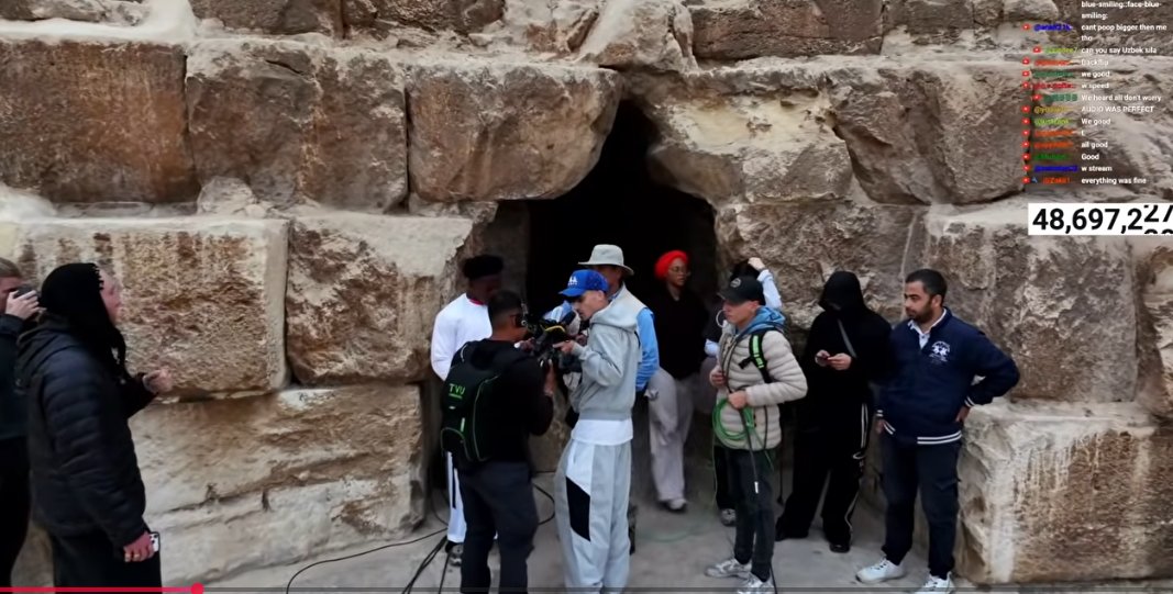 IShow Speed يزور المتحف المصرى الكبير (3)