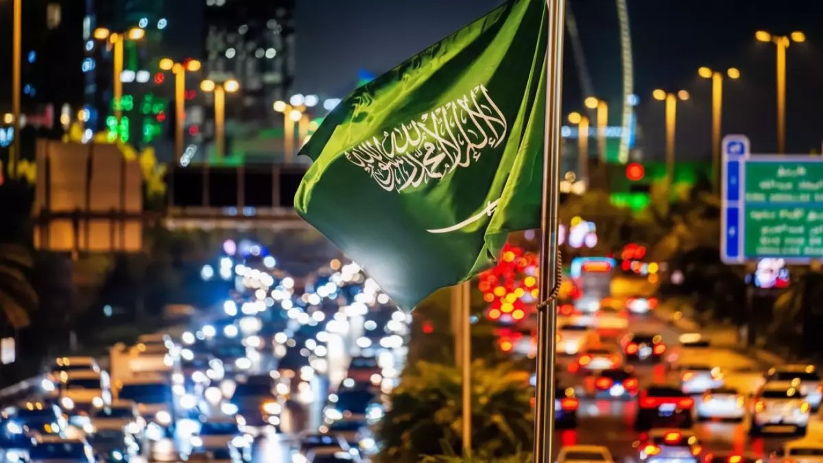 شاهد: اليمنيون يرقصون البرعة مع السعوديين احتفالاً بالتأهل للمونديال… مشاهد مؤثرة تخطف القلوب!