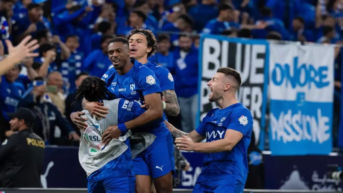 عاجل: الهلال يسحق النصر في ديربي مجنون.. والشباب يكسر لعنة الـ11 مباراة!