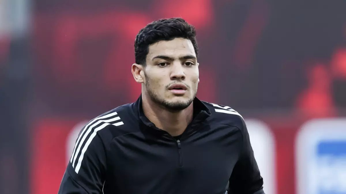 عاجل: مصطفى العش يصدم الأهلي ويفضل المصري البورسعيدي… صفقة الإعارة تشعل الجدل!