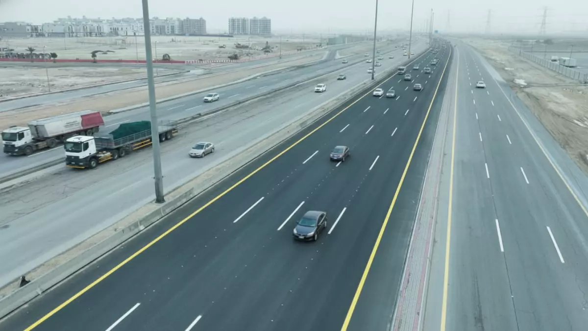 عاجل: أمانة الشرقية تُنجز طفرة تطويرية ضخمة في طريق أبو حدرية الحيوي - المرحلة الأولى مكتملة!