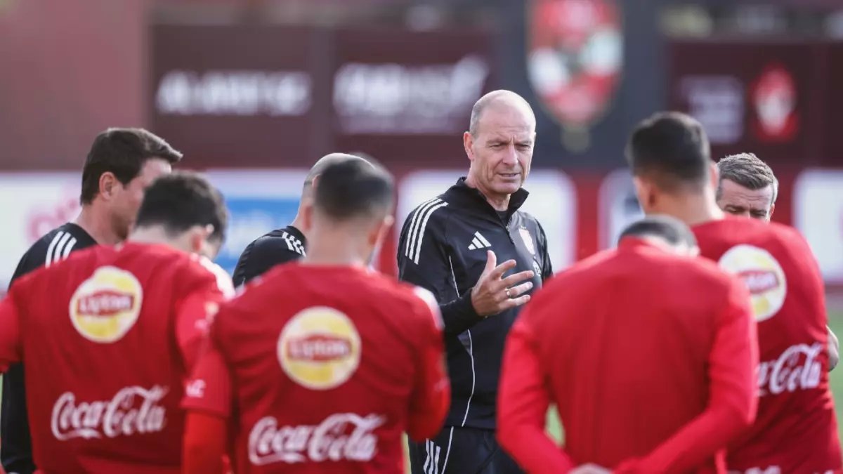 عاجل: الأهلي يرفع العرض لـ 1.5 مليون دولار لديانج... ولكن أوروبا تستدرجه بعيداً!