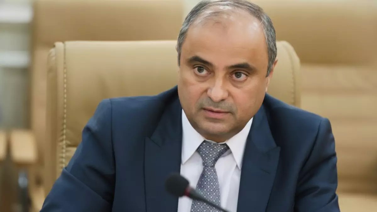 عاجل: زلزال سياسي في اليمن - استقالة الحكومة وتكليف الزنداني برئاستها خلال ساعات!