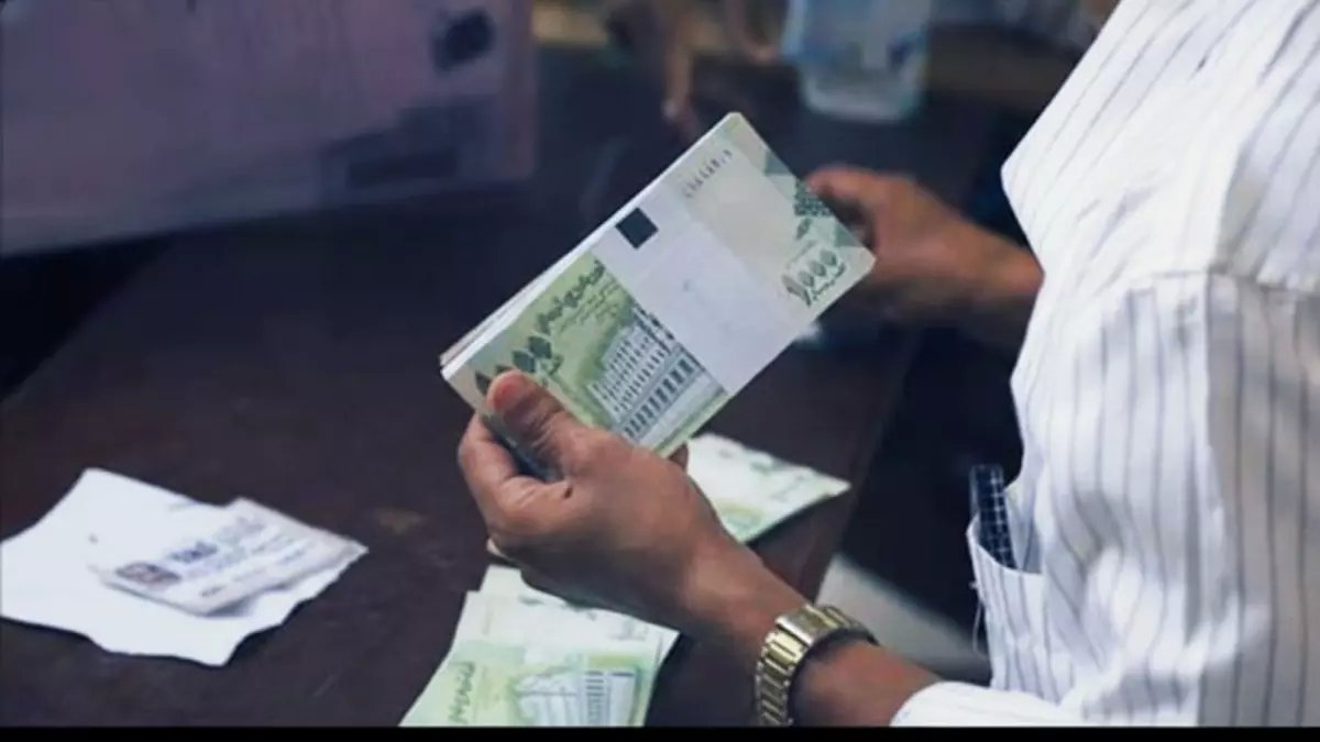 عاجل: جنود يستغيثون بمجلس القيادة - قادة الألوية يسرقون رواتبهم وأسرهم تتضور جوعاً!