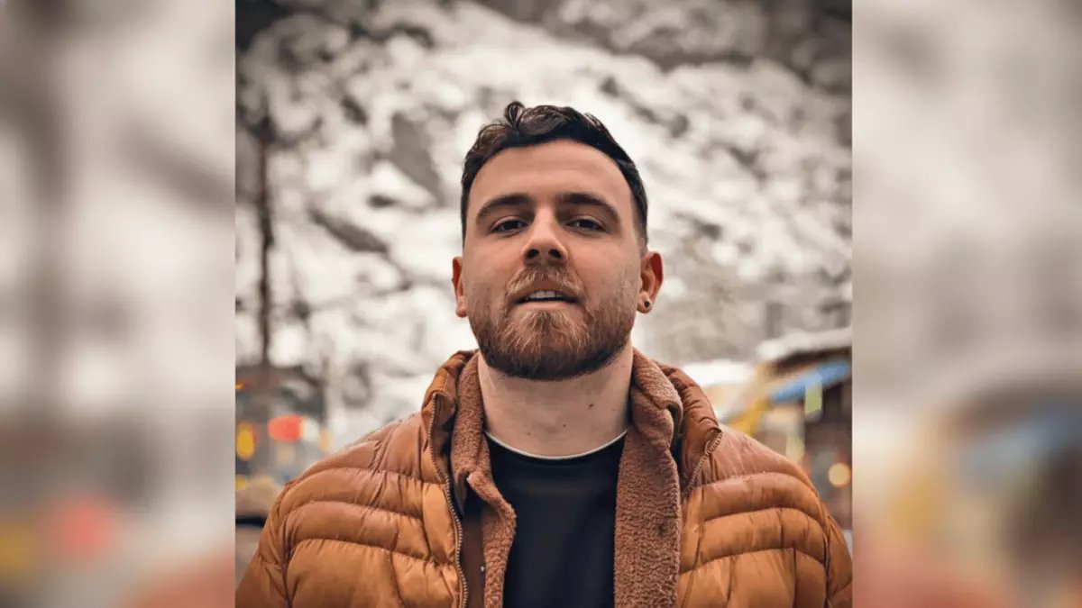 عاجل: CNN تكشف كيف أنقذ شاب إيراني العالم من حرب عالمية... ترامب غيّر قراره في اللحظة الأخيرة!