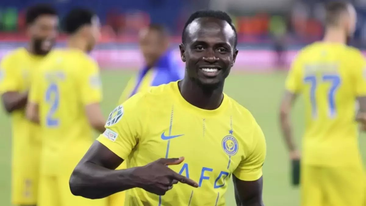 النصر يودع ساديو مانيه.. والبديل المفاجئ يثير دهشة الخبراء