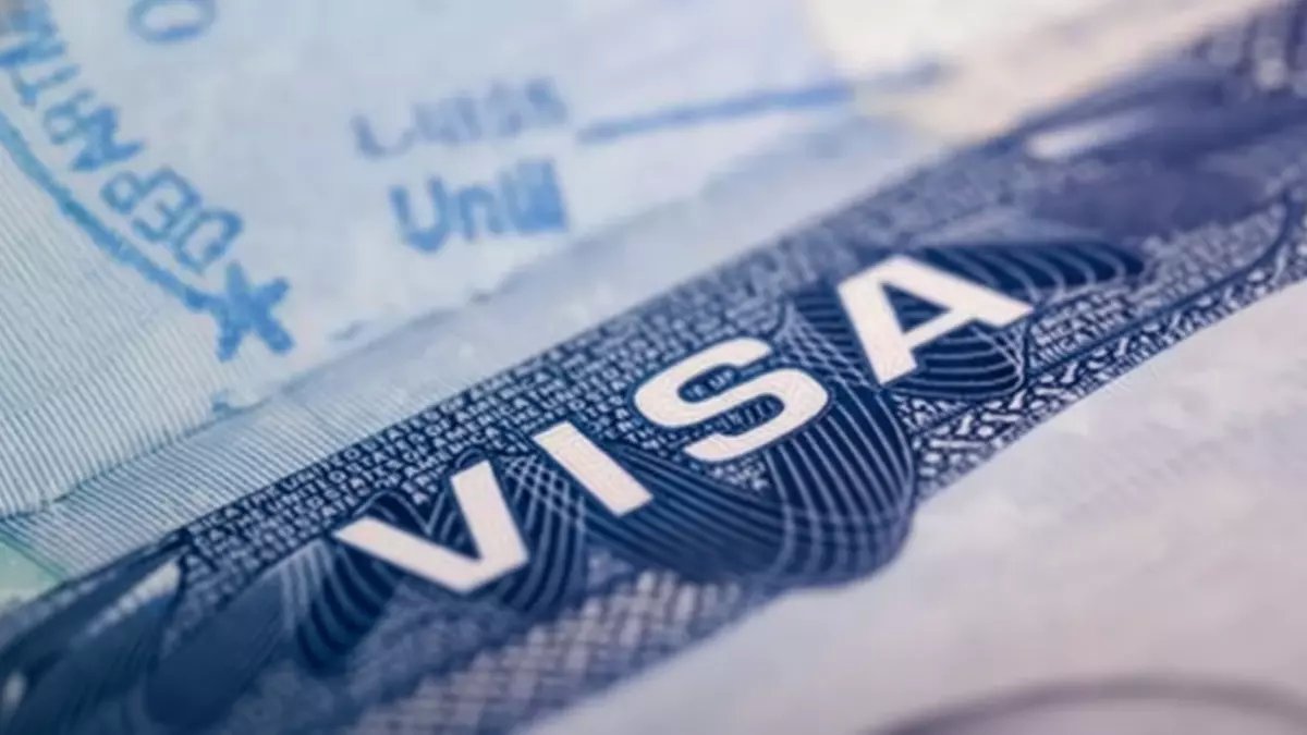 عاجل: السعودية تفتح الباب أمام الشركات الخارجية… خدمة إلكترونية ثورية تغير قواعد التأشيرات!