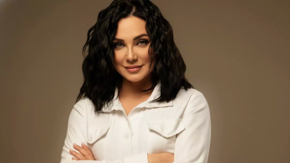 سلاف فواخرجي تصدم متابعيها: "حملة حظر جماعية للعوالق"... والسبب سيغضبكم!